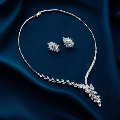 Beautiful & Fashionable Crystal Studded Party Necklace Set